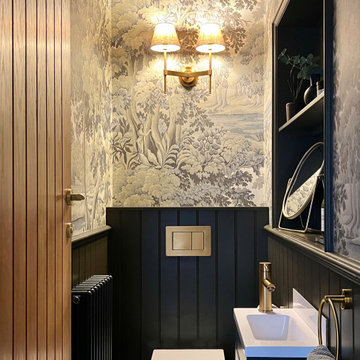 Dramatic WC - a small but stylish downstairs loo