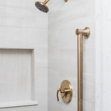 Glamorous and Beautiful Master Bathroom