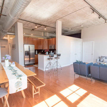 Airy & Open Cozy Industrial Condo