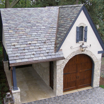Detached Garage