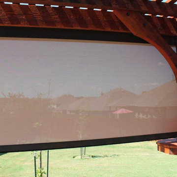 Custom Retractable Screens