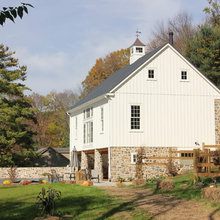 Barn / Garage