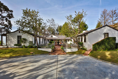Example of a large classic entryway design in Los Angeles