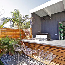 outdoor kitchen