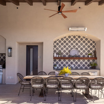 Seamless Indoor-Outdoor Living: A Home Designed for Entertaining and Privacy