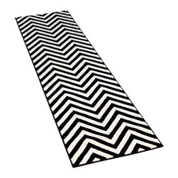 Cozy Rugs - Black/White Chevron Runner - Hall And Stair Runners