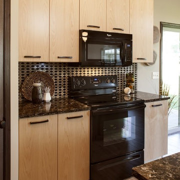 EVO Door style: Milan | Species: Maple | Finish: Natural