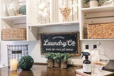 Farmhouse laundry room photo in Sacramento