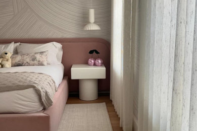 Example of a bedroom design in Boston