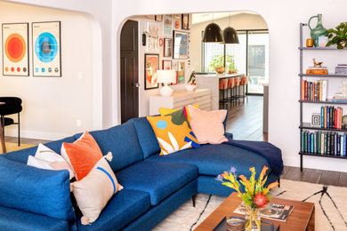 Example of an eclectic living room design in Phoenix