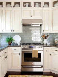 Looking for a medallion for kitchen backsplash behind the ...