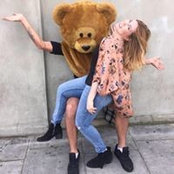 Samantha Thomass foto
