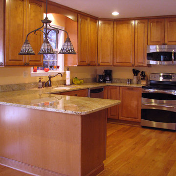 Kitchen & Hall-Broad Run
