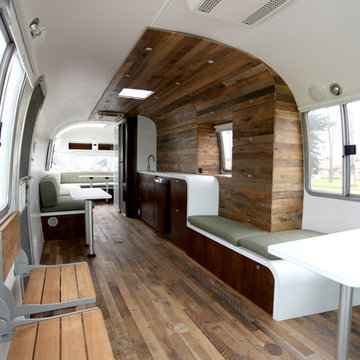 1985 345 Mobile Office Airstream
