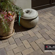 Paulin pavers