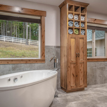 A Symphony of Digital Wellness & Artisan Knotty Alder Craftsmanship