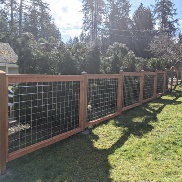 Hog Wire Fence Panels, Caps and Customer gate