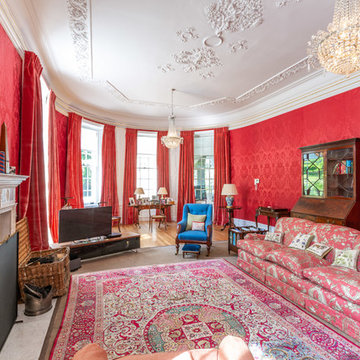 Traditional Living Room