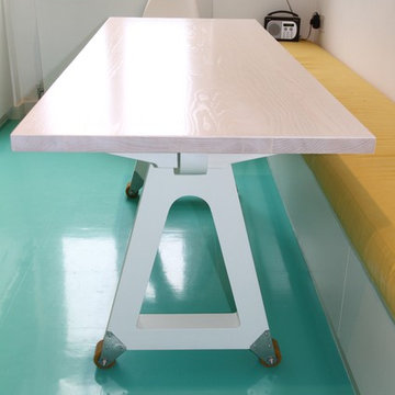 IAN DUNN - Freestanding Furniture
