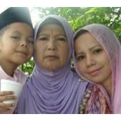 Effa Adharizza's photo