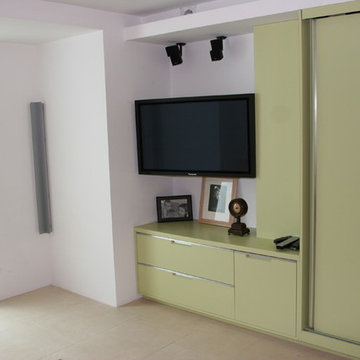 Wardrobe & Drawers