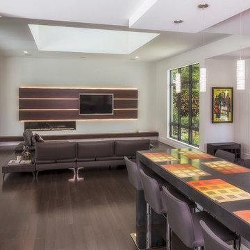 West of the Trail Modern Home