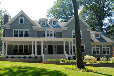 Elegant exterior home photo in New York