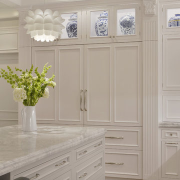 Expansive Traditional Kitchen