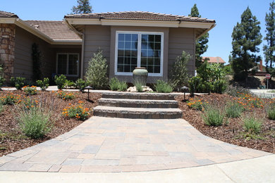 Photo of a traditional landscaping in San Diego.