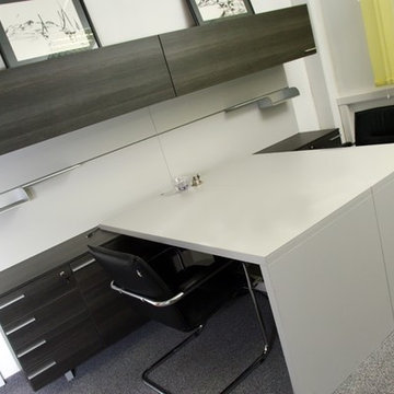 OFFICE-PULTS-RECEPTIONS