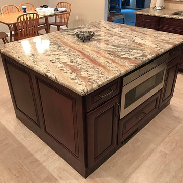 Dark Wood Traditional Kitchen | Freehold, NJ