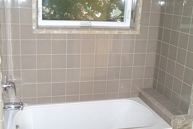 Elegant bathroom photo in Orange County