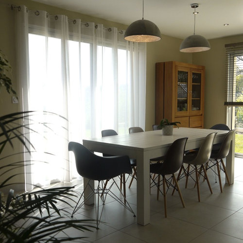 Salle à Manger Avec Un Sol En Carrelage De Céramique Angers