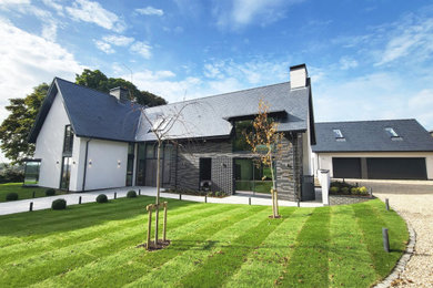 Design ideas for a contemporary house exterior in Oxfordshire.