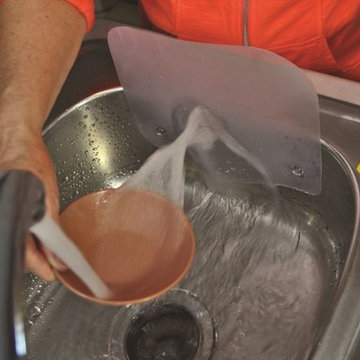 Splash Paddy Sink Splash Guard - Basic - In Use