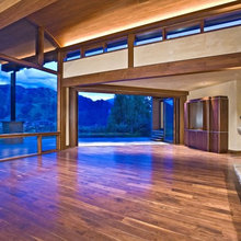 Balcony & Sundeck