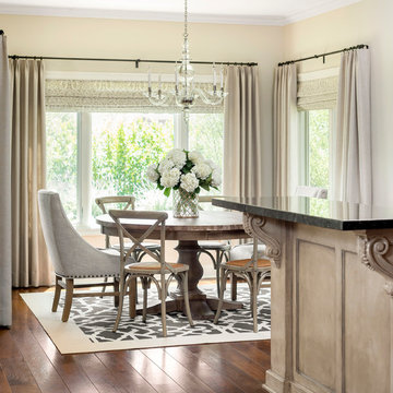 Elegant Lake Side Family Residence | Kitchen Great Room