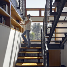 Staircase bookshelf