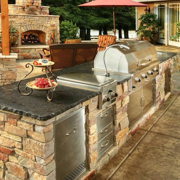 Outdoor Kitchens