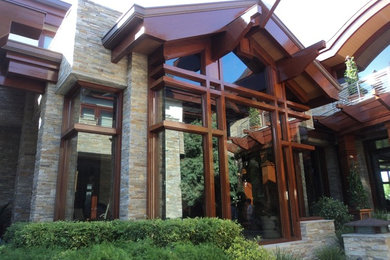 Example of an exterior home design in Las Vegas
