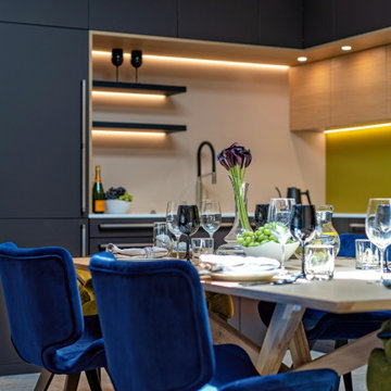 UNIQUE BLACK AND GREEN MODERN KITCHEN