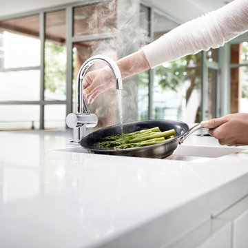 InSinkErator Indulge Modern Hot/Cool Faucet (FHC3300)