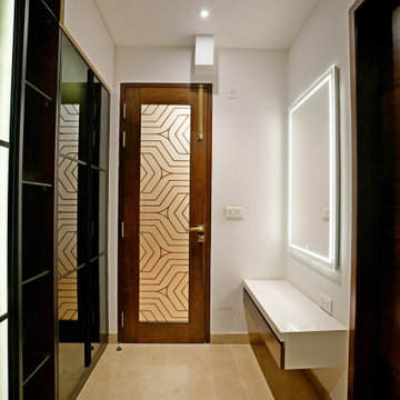 DRESSING ROOM