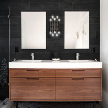 Double sink in bathroom