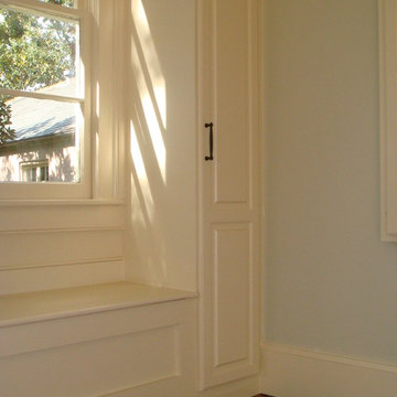 Traditional Shaker Style Walk-In Closet System