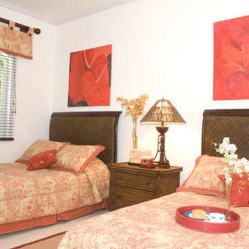 Red Bedroom- Los Sueños