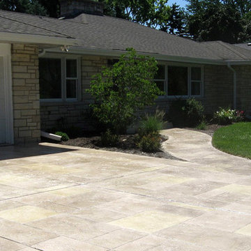 Resurfaced Neutral Slate Driveway and Walkway