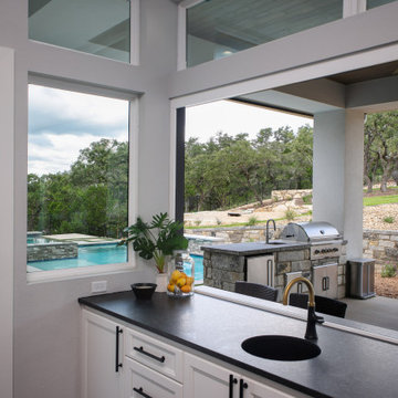 Modern: 4,950 ft², 4 BR/4 BA/2 ST home