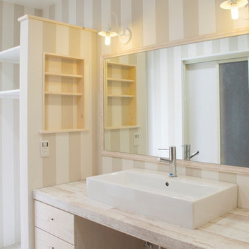 丸い玄関屋根が素敵なフレンチスタイルのお家