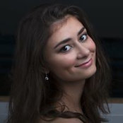 Katya Grins foto